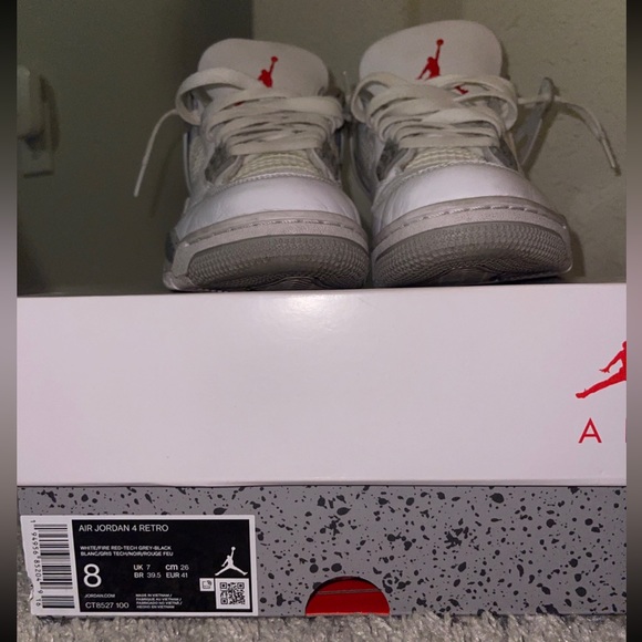 Jordan 4 White Oreo - Picture 5 of 5